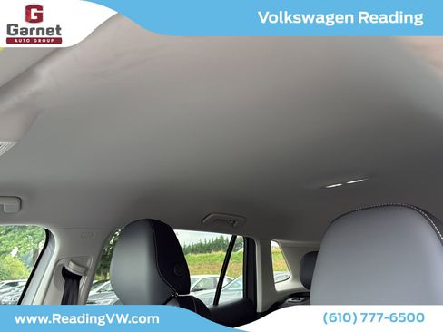 New 2025 Volkswagen Tiguan SE image 15