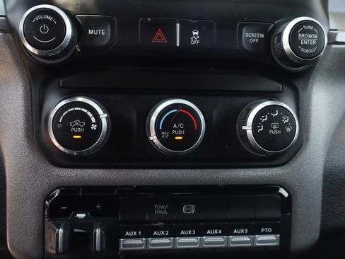 Used 2023 RAM 5500 Tradesman AWD/4WD image 37