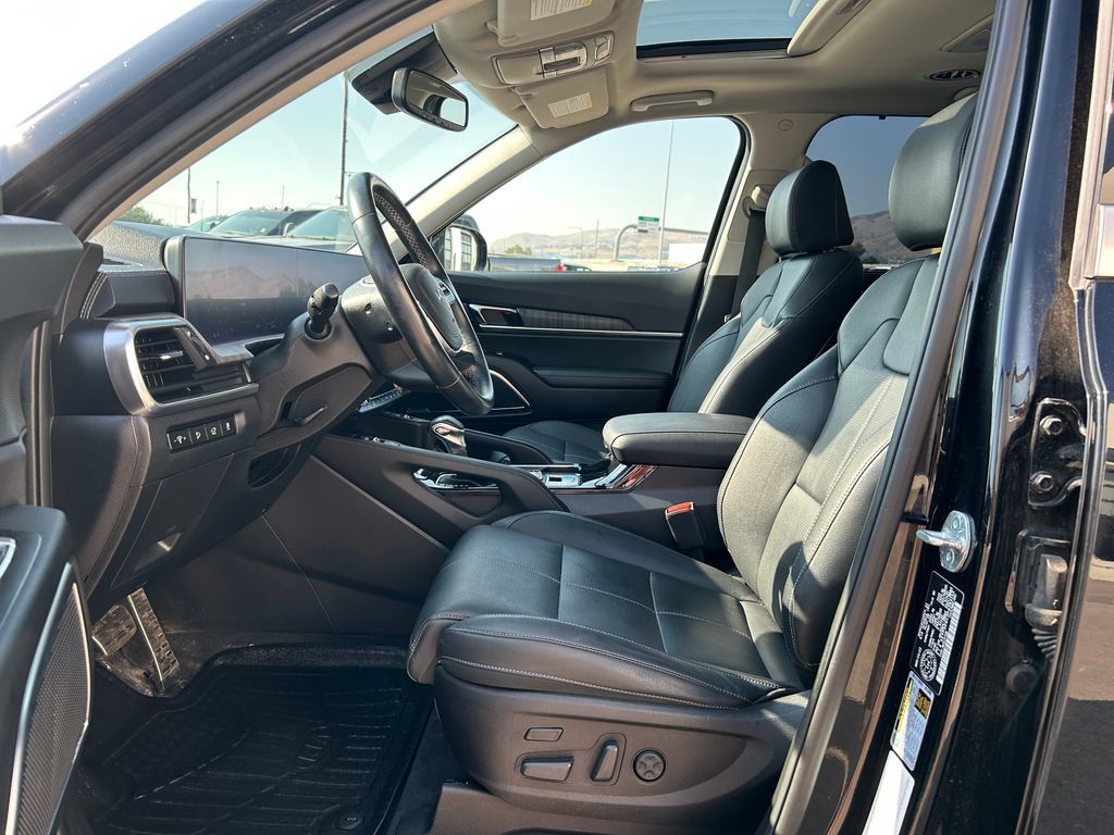 Used 2023 Kia Telluride SX AWD/4WD image 9