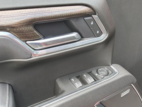 Used 2025 Chevrolet Silverado 1500 RST AWD/4WD image 15