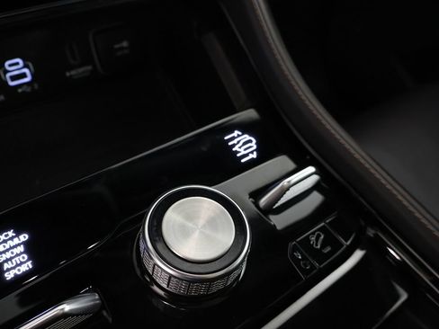 Used 2023 Jeep Grand Cherokee Summit AWD/4WD image 68