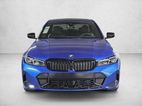 New 2026 BMW 330i Sedan w/ M Sport Package image 2