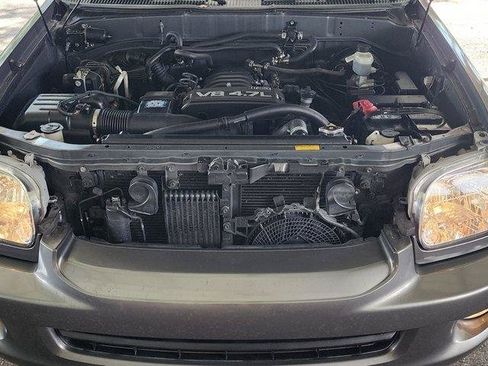 Used 2006 Toyota Sequoia SR5 RWD image 15