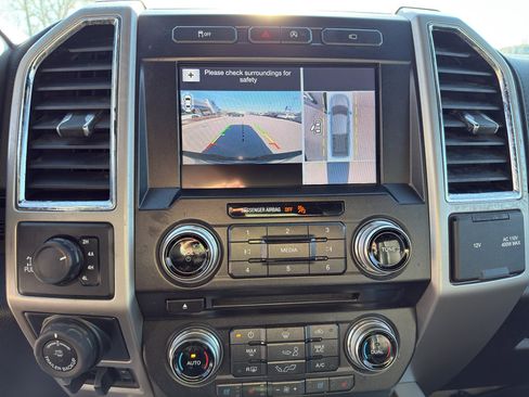 Used 2017 Ford F150 Lariat w/ Equipment Group 502A Luxury image 18