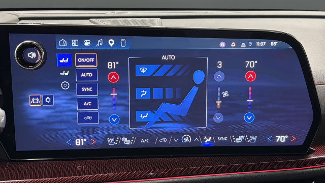 New 2027 Chevrolet Traverse RS w/ LPO, Floor Liner Package AWD/4WD image 18