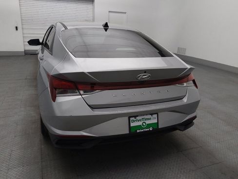 Used 2022 Hyundai Elantra SEL image 6
