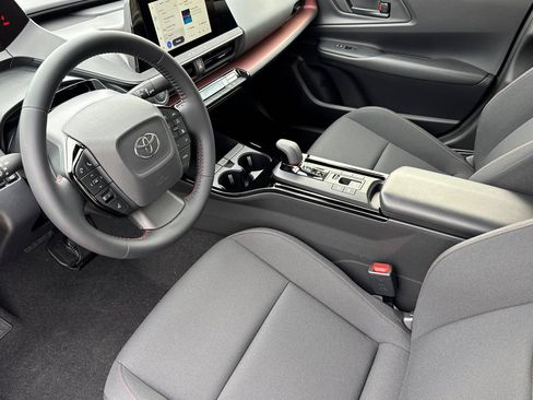 New 2026 Toyota Prius Plug-In Hybrid FWD image 10