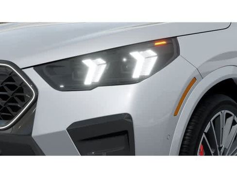 New 2027 BMW X2 xDrive28i AWD/4WD image 7