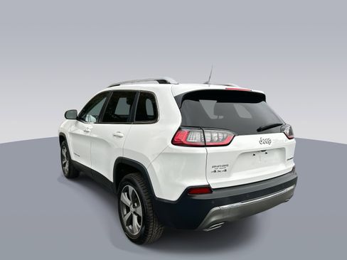 Used 2019 Jeep Cherokee Limited image 5