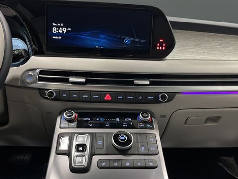 Used 2025 Hyundai Palisade Calligraphy FWD image 13