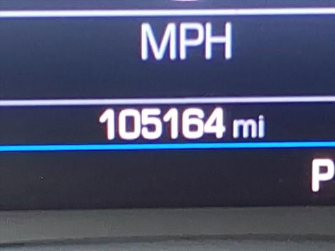 Used 2019 Chevrolet Equinox LT w/ Driver Convenience Package image 27