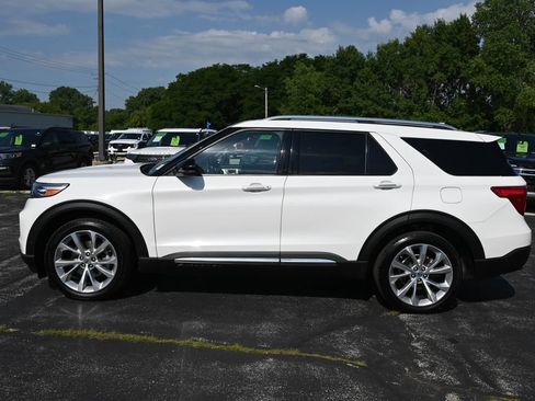 Certified 2021 Ford Explorer Platinum w/ Equipment Group 601A AWD/4WD image 4