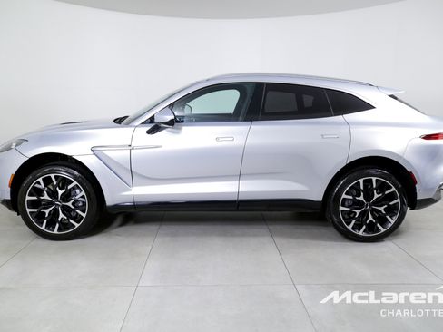 Used 2021 Aston Martin DBX image 5