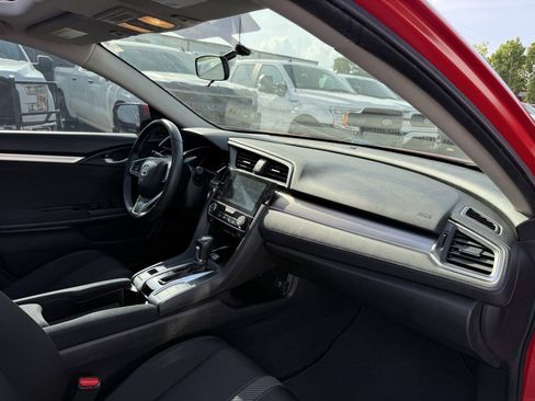 Used 2018 Honda Civic EX-T image 9