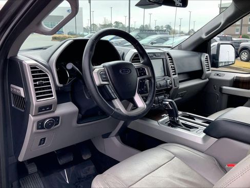 Used 2016 Ford F150 Lariat w/ Equipment Group 502A Luxury image 17