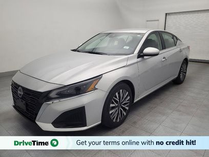 Used 2023 Nissan Altima 2.5 SV
