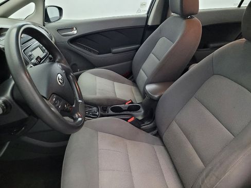 Used 2017 Kia Forte LX image 17