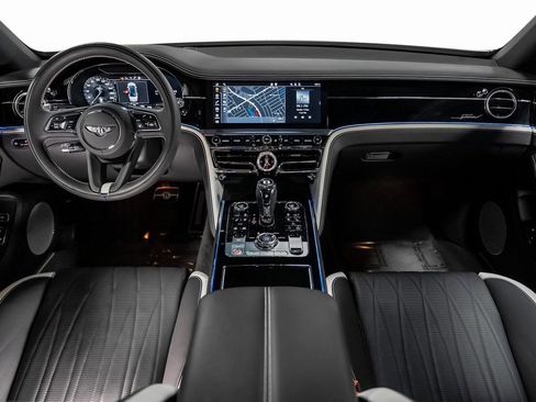Used 2023 Bentley Flying Spur W12 image 43