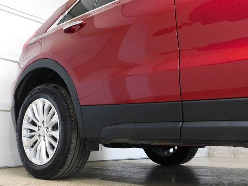 Used 2024 Cadillac XT4 Luxury w/ Cold Weather Package image 11