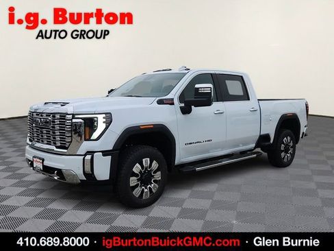 New 2026 GMC Sierra 3500 Denali w/ Denali Reserve Package AWD/4WD image 2
