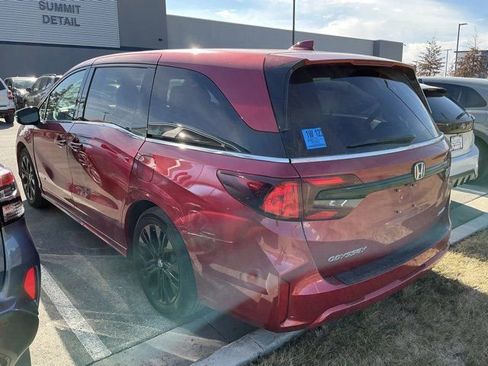 Used 2025 Honda Odyssey Sport-L image 12