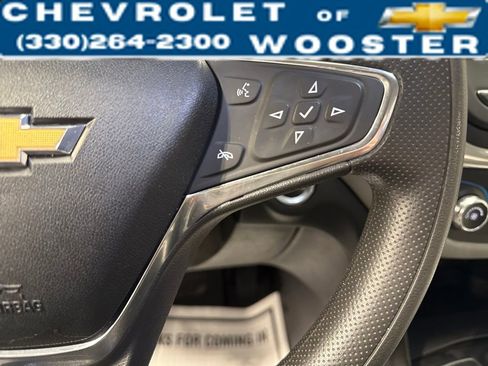 Used 2020 Chevrolet Equinox LS image 17