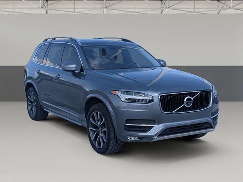 Used 2018 Volvo XC90 T6 Momentum w/ Convenience Package AWD/4WD image 2