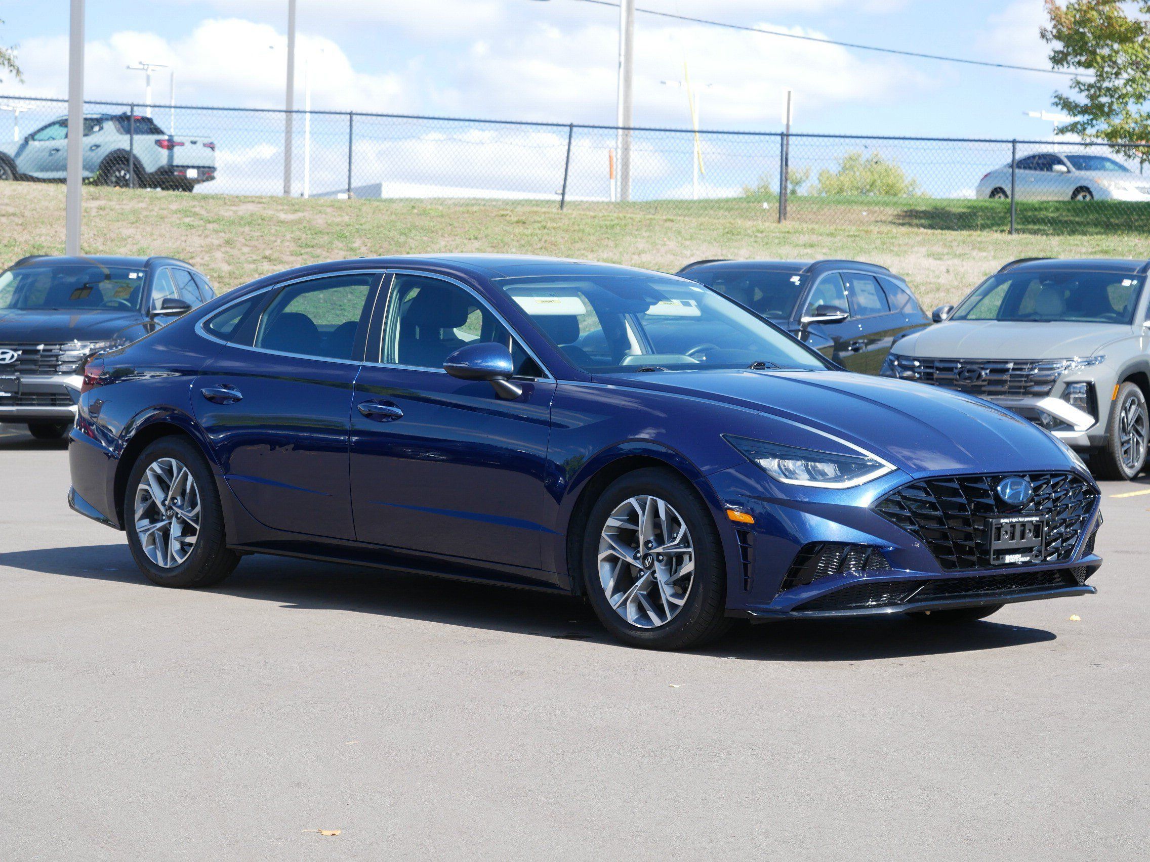 Used 2020 Hyundai Sonata SEL w/ Convenience + Sunroof Package FWD image 4