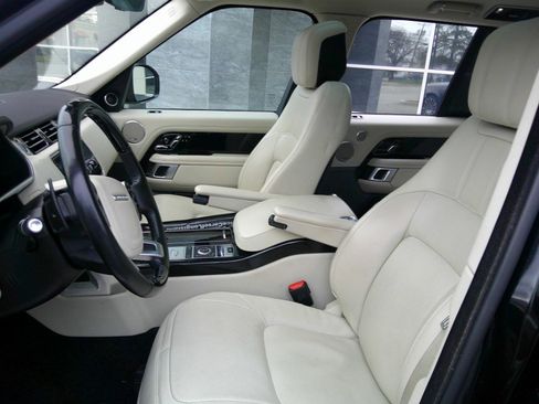 Used 2021 Land Rover Range Rover Westminster Edition image 4