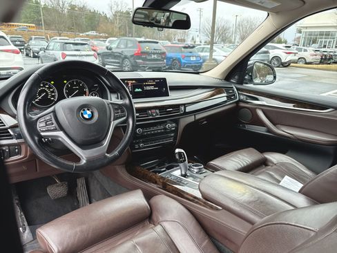 Used 2014 BMW X5 xDrive35d image 11