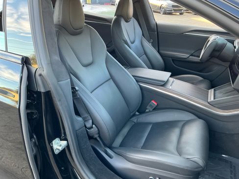 Used 2022 Tesla Model S image 22