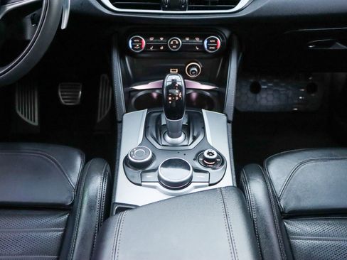 Used 2018 Alfa Romeo Stelvio Ti Sport image 27