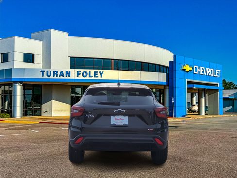 New 2026 Chevrolet Trax RS w/ Sunroof Package FWD image 4