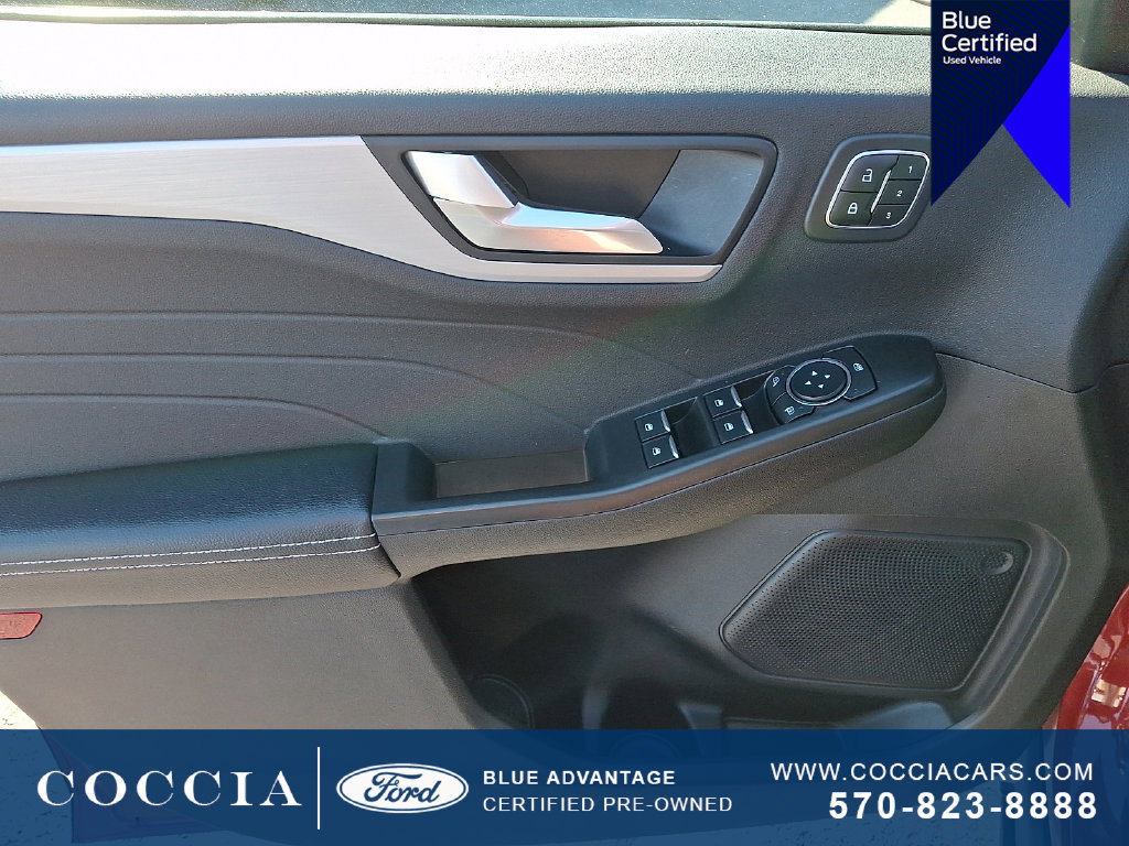 Certified 2023 Ford Escape Platinum AWD/4WD image 12