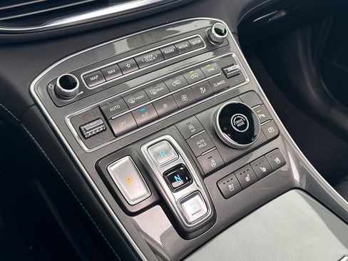 Used 2023 Hyundai Santa Fe Calligraphy image 29