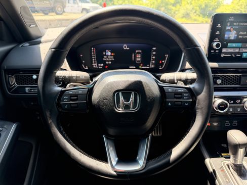 Used 2024 Honda Civic Sport Touring image 17