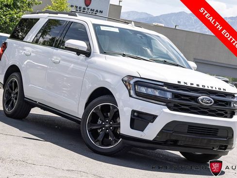 Used 2023 Ford Expedition Limited AWD/4WD image 1