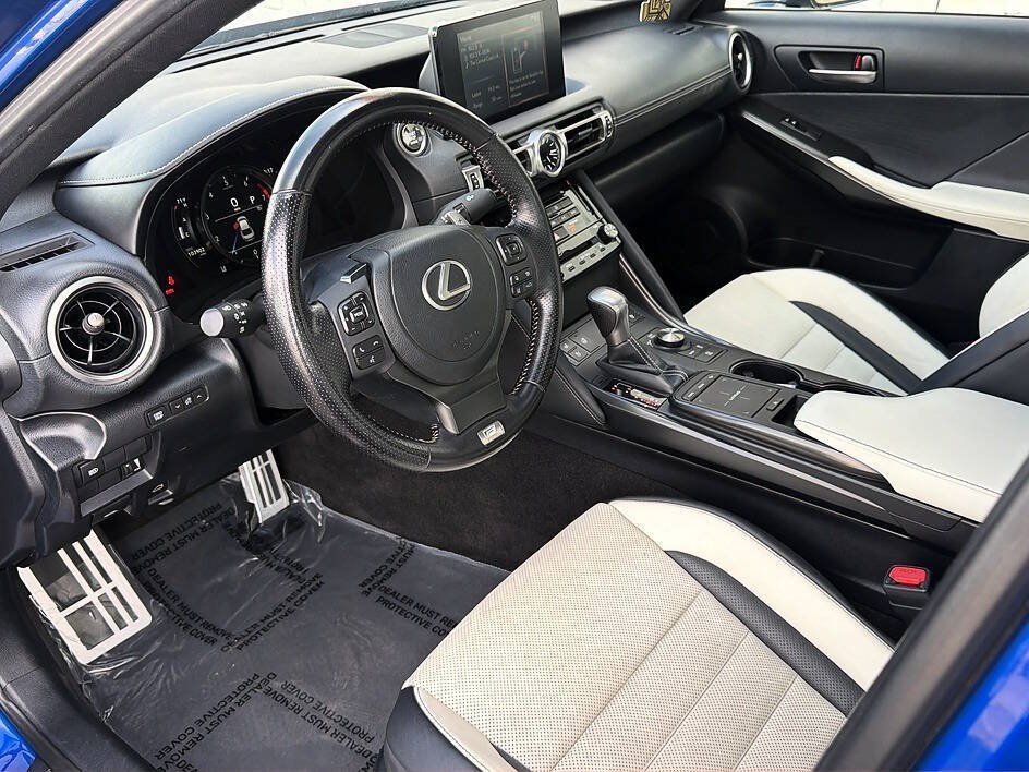 Used 2022 Lexus IS 350 F Sport w/ Accessory Package RWD image 5