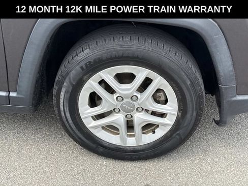 Used 2019 Jeep Compass Sport w/ Cold Weather Group FWD image 4