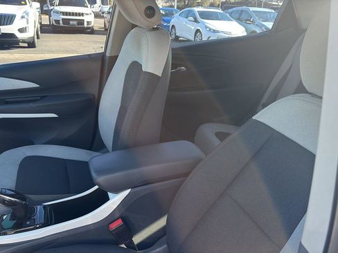 Used 2020 Chevrolet Bolt LT image 9