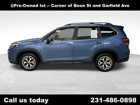 Used 2019 Subaru Forester Premium image 2
