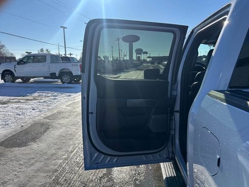 New 2025 Ford F150 Platinum w/ FX4 Off-Road Package image 14