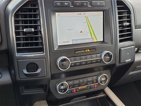 Used 2021 Ford Expedition Max Limited image 21