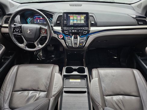 Used 2019 Honda Odyssey Elite image 2