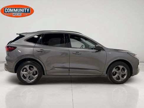 Used 2024 Ford Escape ST-Line AWD/4WD image 9