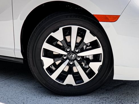 New 2026 Honda Odyssey EX-L image 13