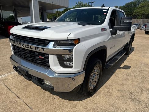 Used 2023 Chevrolet Silverado 2500 LT w/ Convenience Package AWD/4WD image 1