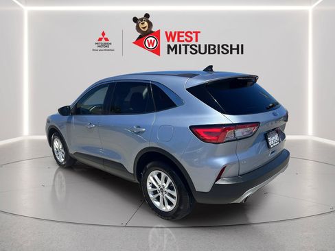 Used 2022 Ford Escape SE AWD/4WD image 4