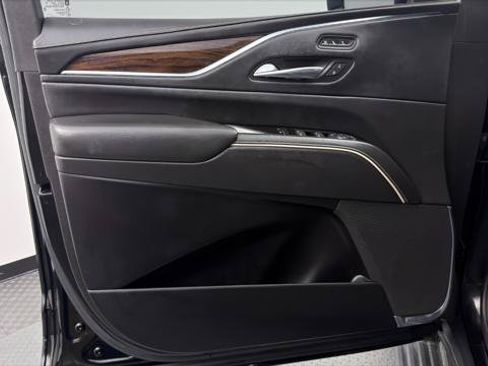 Used 2022 Cadillac Escalade ESV Sport Platinum w/ LPO, ONYX Package AWD/4WD image 14