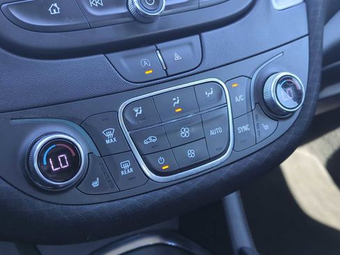 Used 2024 Chevrolet Malibu LT image 18